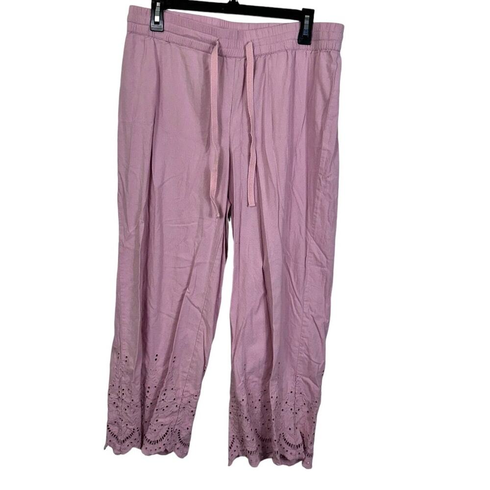 Ann Taylor Loft Pink Eyelet Capri Pants Size Medium